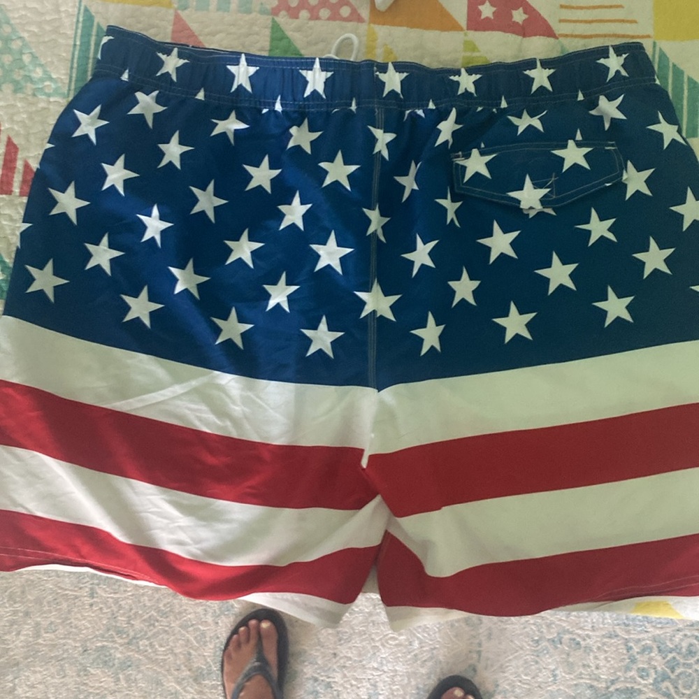 Men’s American Flag swim suit - Picture 2 of 4